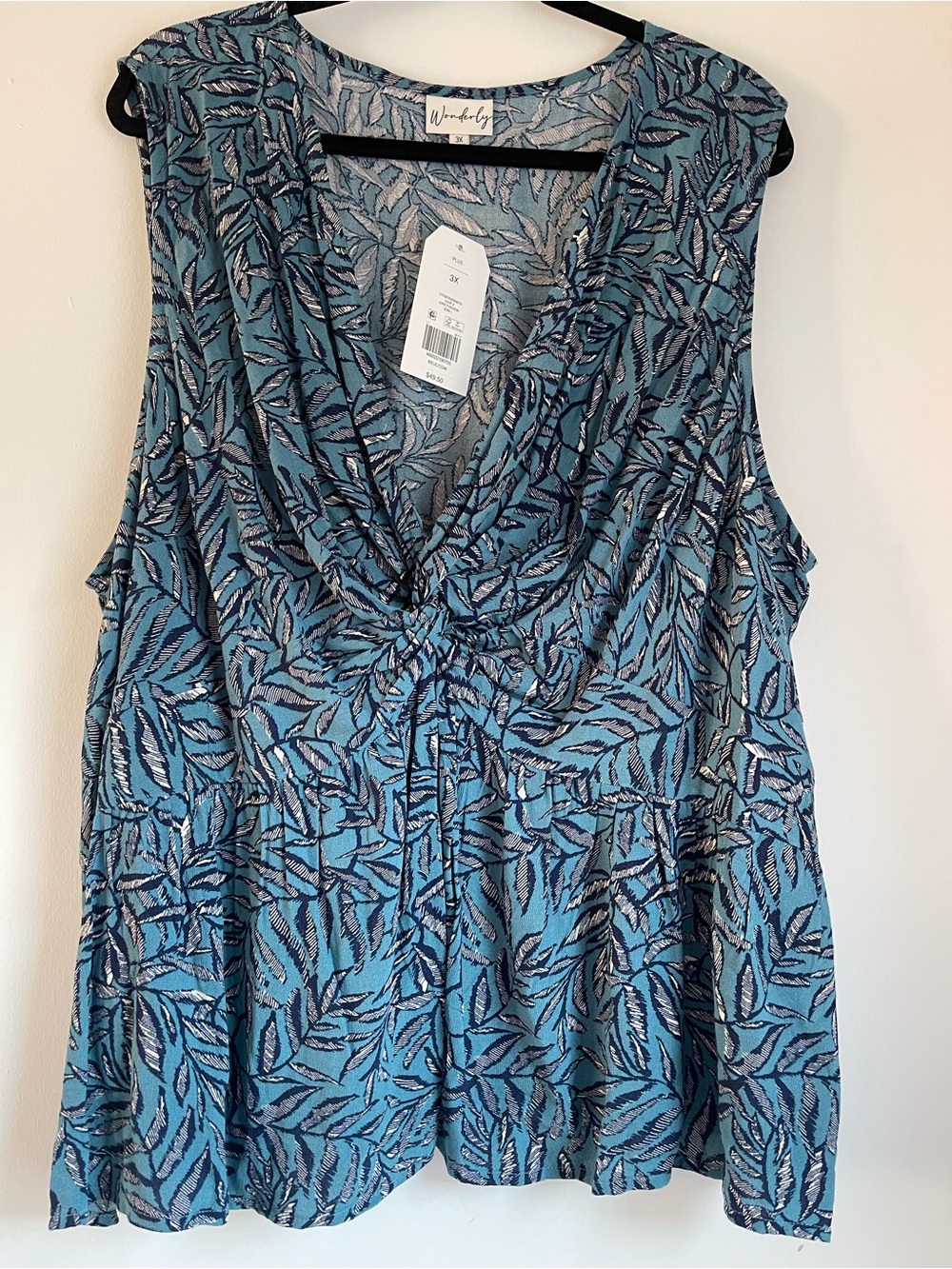Wonderly Teal and Black Leaf-Print Sleeveless V-Neck Camisole